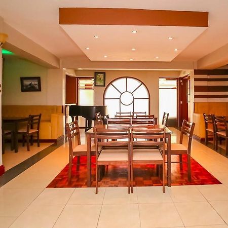 Nairobi Upperhill Hotel Bagian luar foto