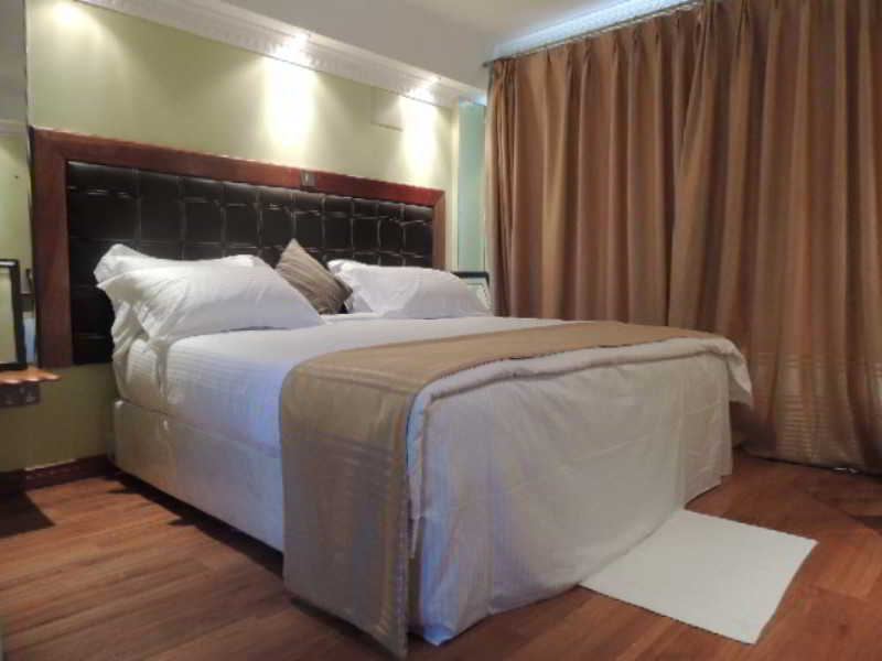 Nairobi Upperhill Hotel Bagian luar foto