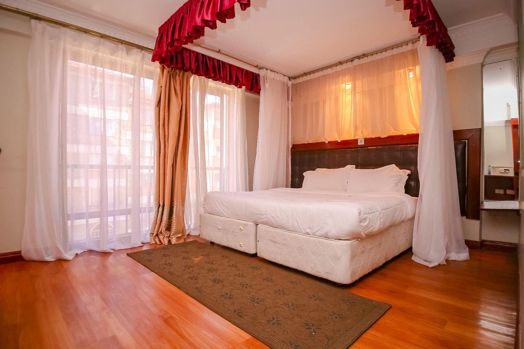 Nairobi Upperhill Hotel Bagian luar foto