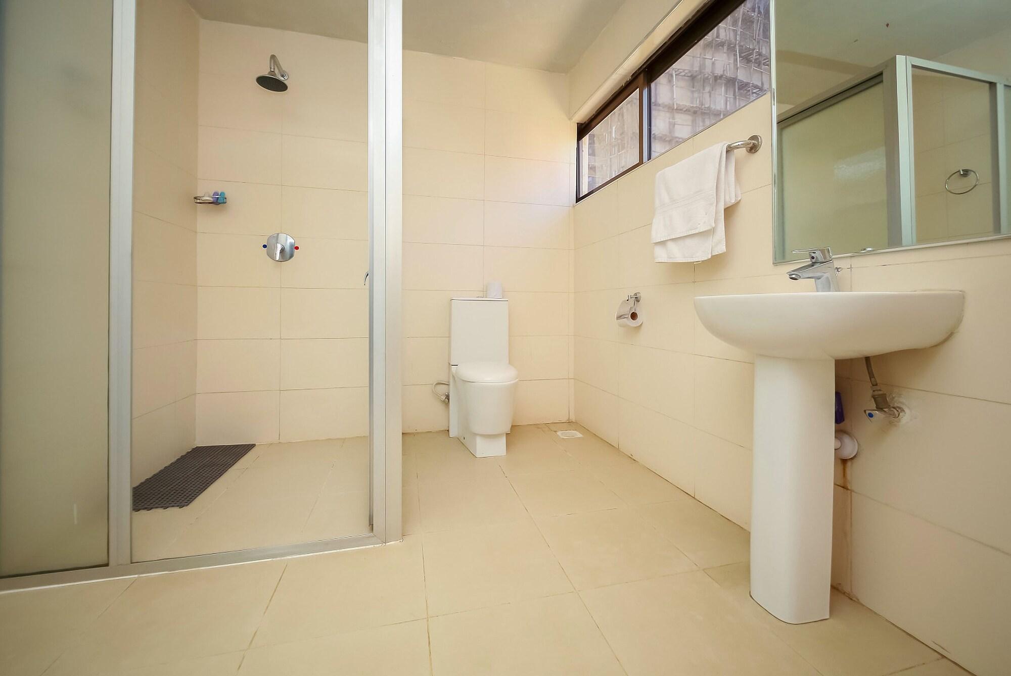 Nairobi Upperhill Hotel Bagian luar foto