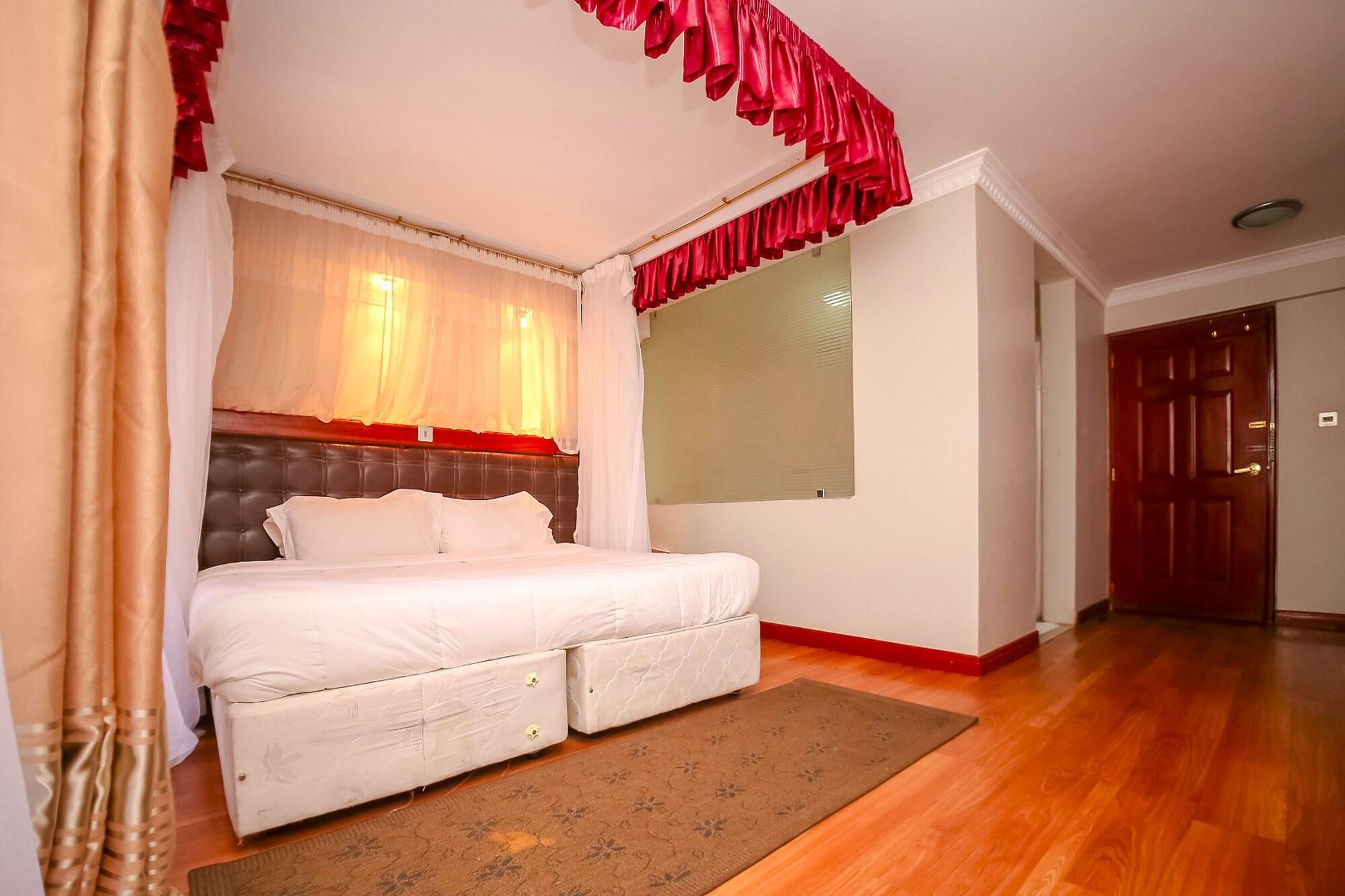 Nairobi Upperhill Hotel Bagian luar foto