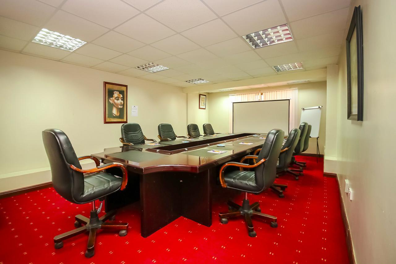 Nairobi Upperhill Hotel Bagian luar foto