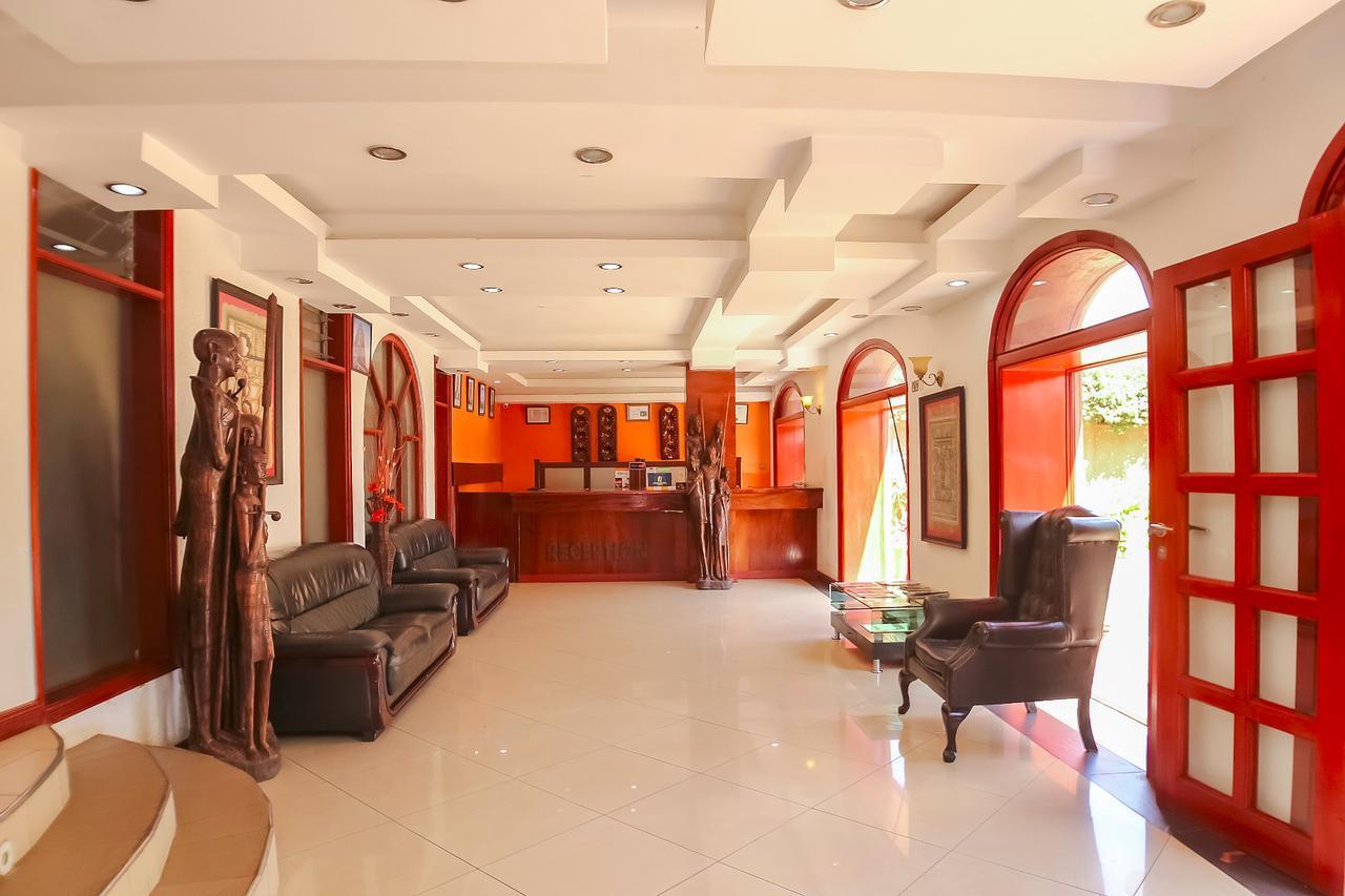 Nairobi Upperhill Hotel Bagian luar foto