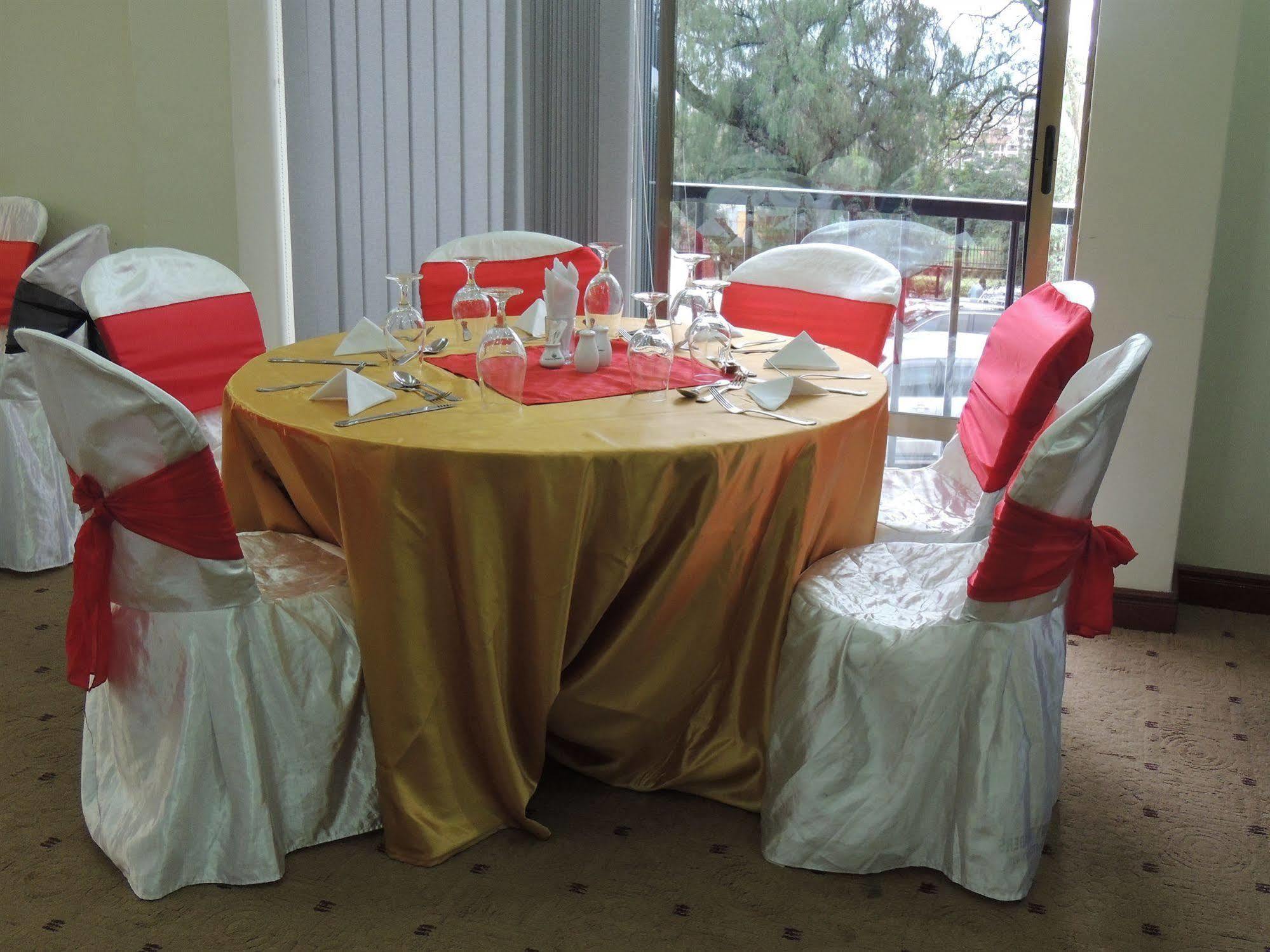 Nairobi Upperhill Hotel Bagian luar foto
