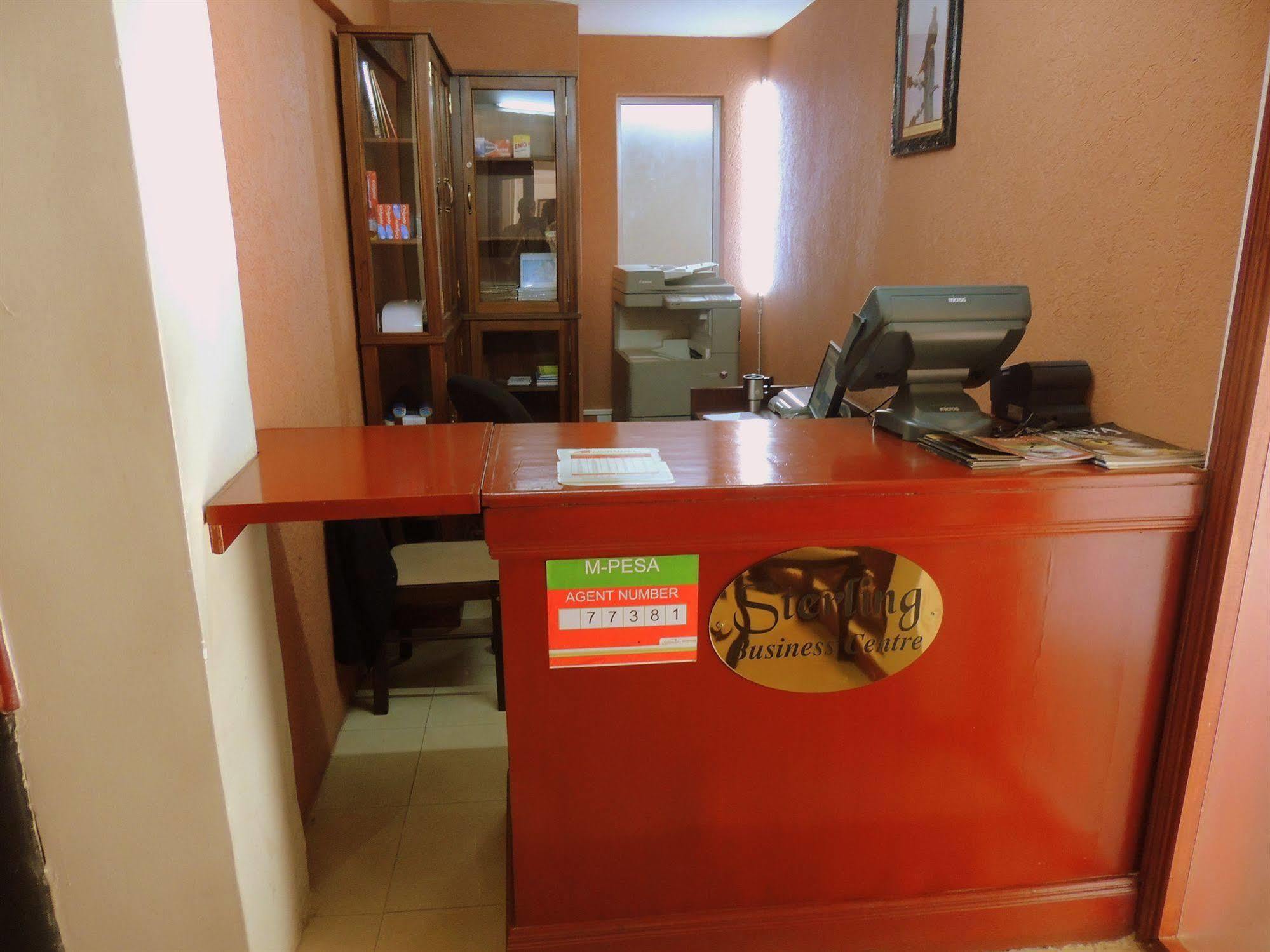 Nairobi Upperhill Hotel Bagian luar foto